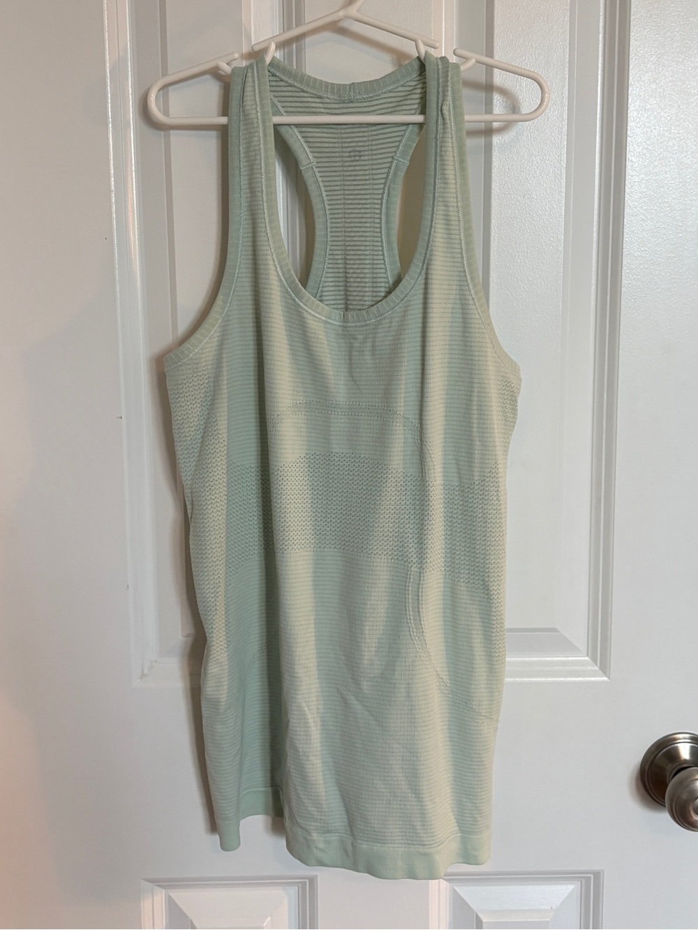 Lululemon teal swiftly tank